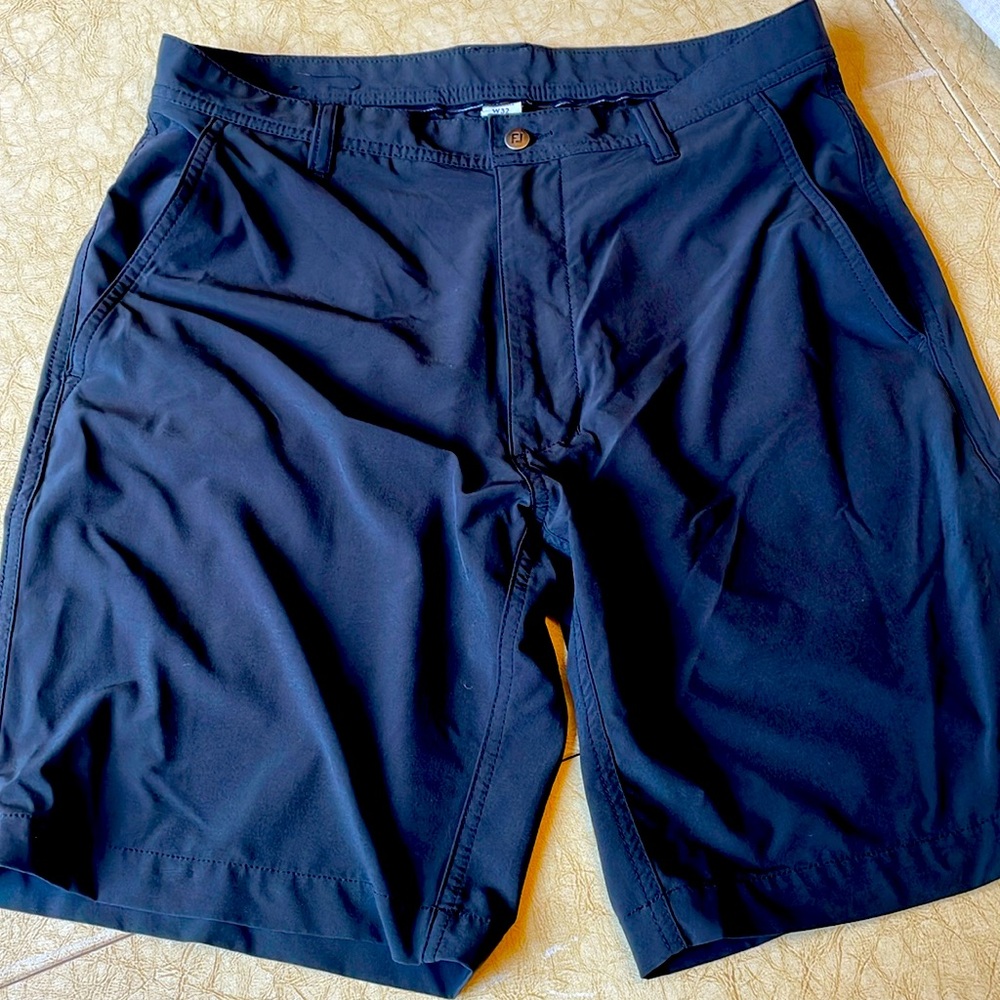FJ Footjoy men’s black golf shorts 32